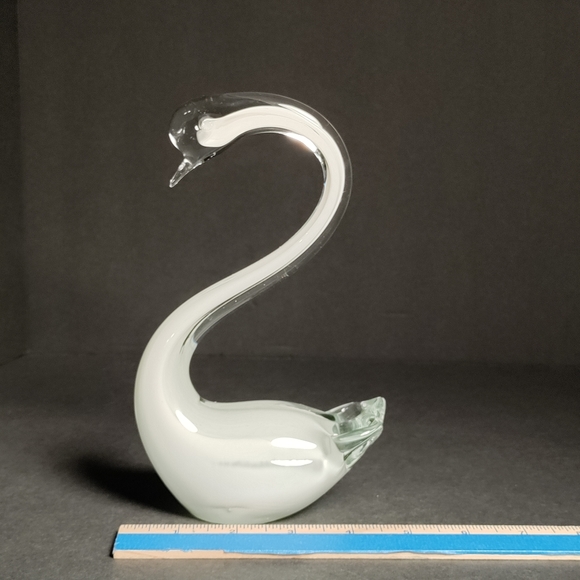 BLOWN GLASS SWAN⭐ - Picture 7 of 9